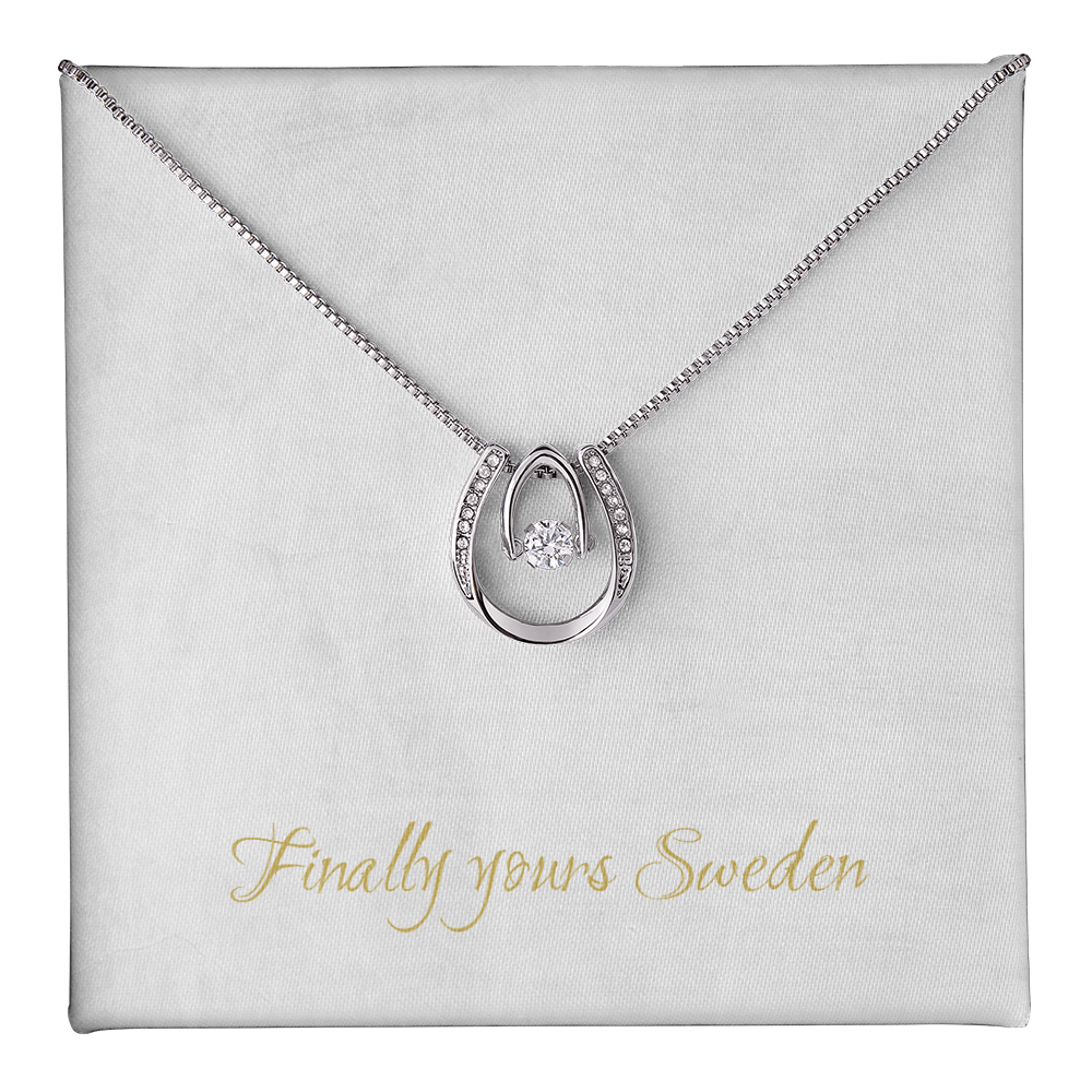 Lucky In Love Nacklace