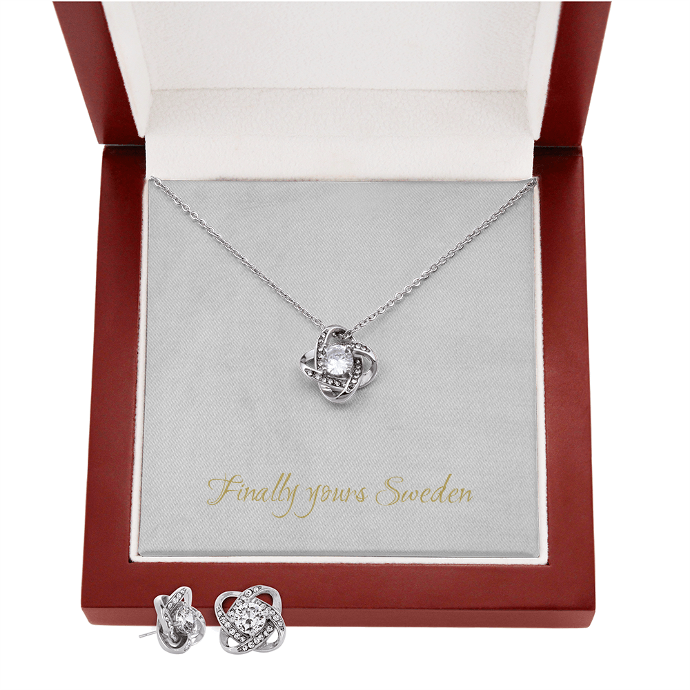 Love Knot Earring & Necklace Set