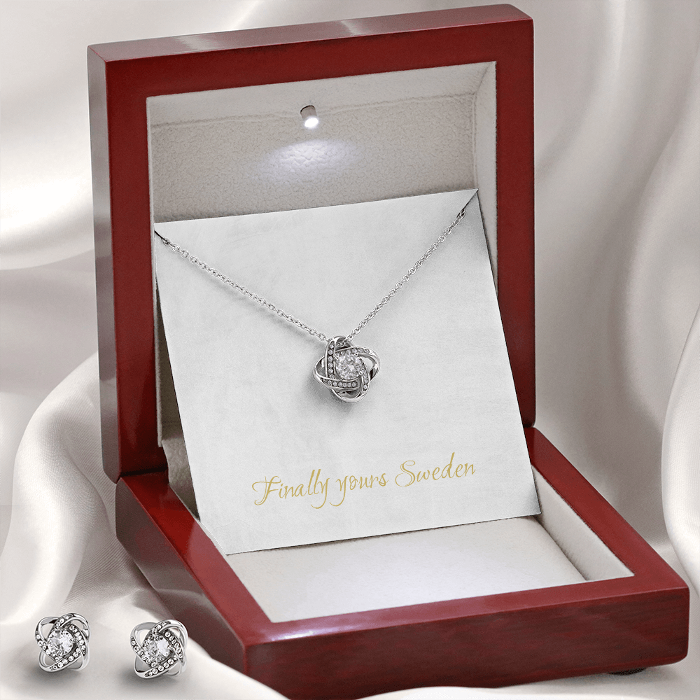 Love Knot Earring & Necklace Set
