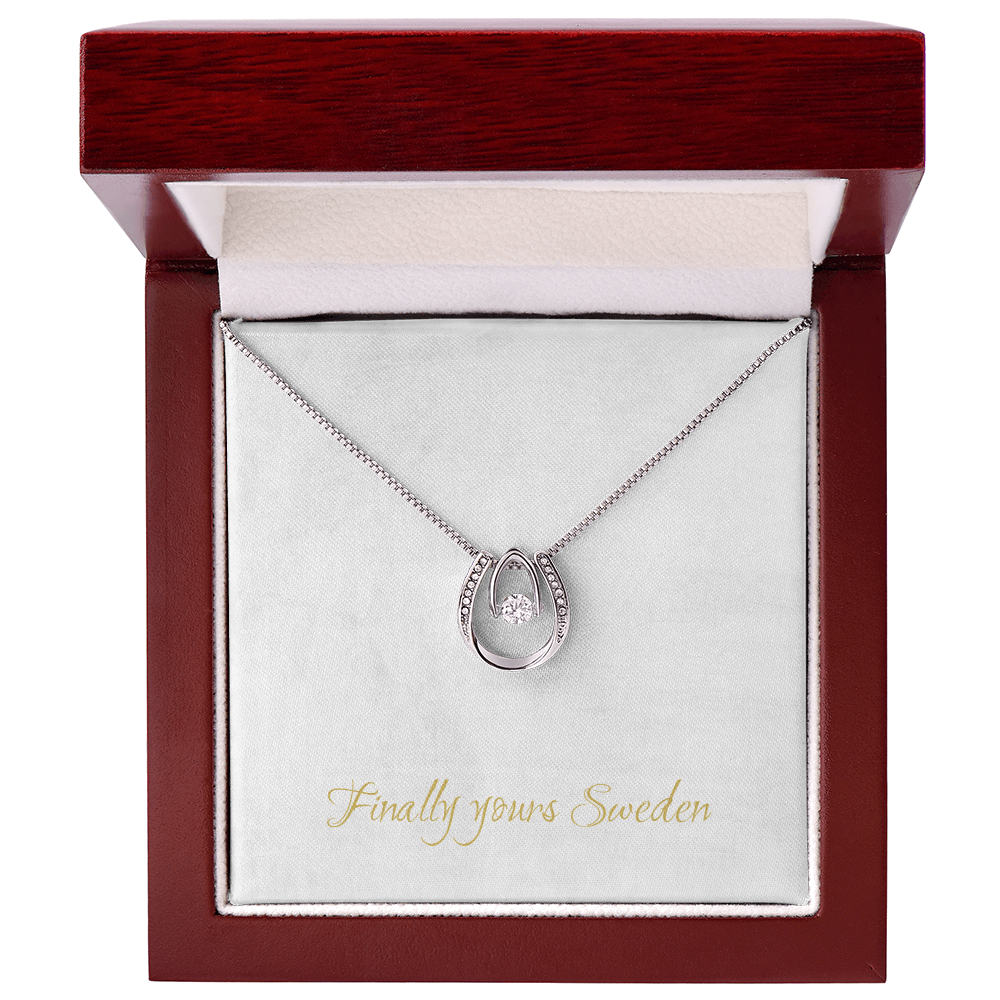Lucky In Love Nacklace