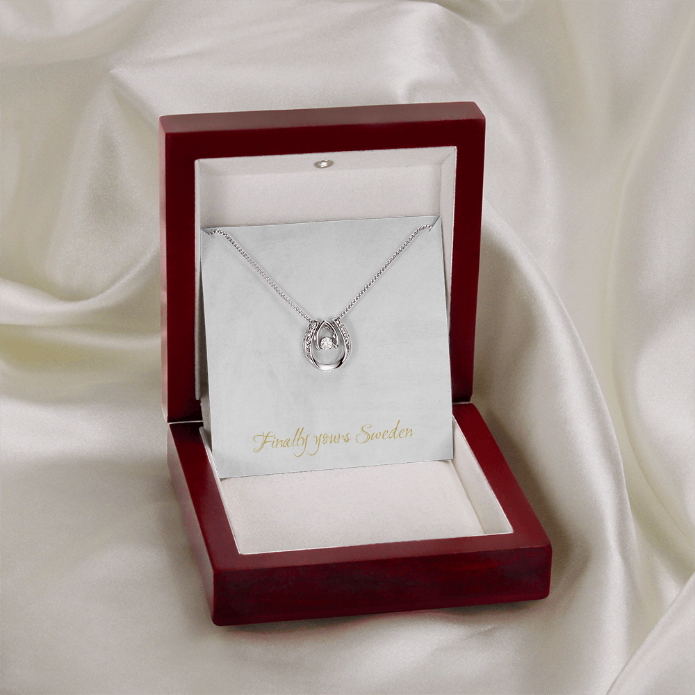 Lucky In Love Nacklace